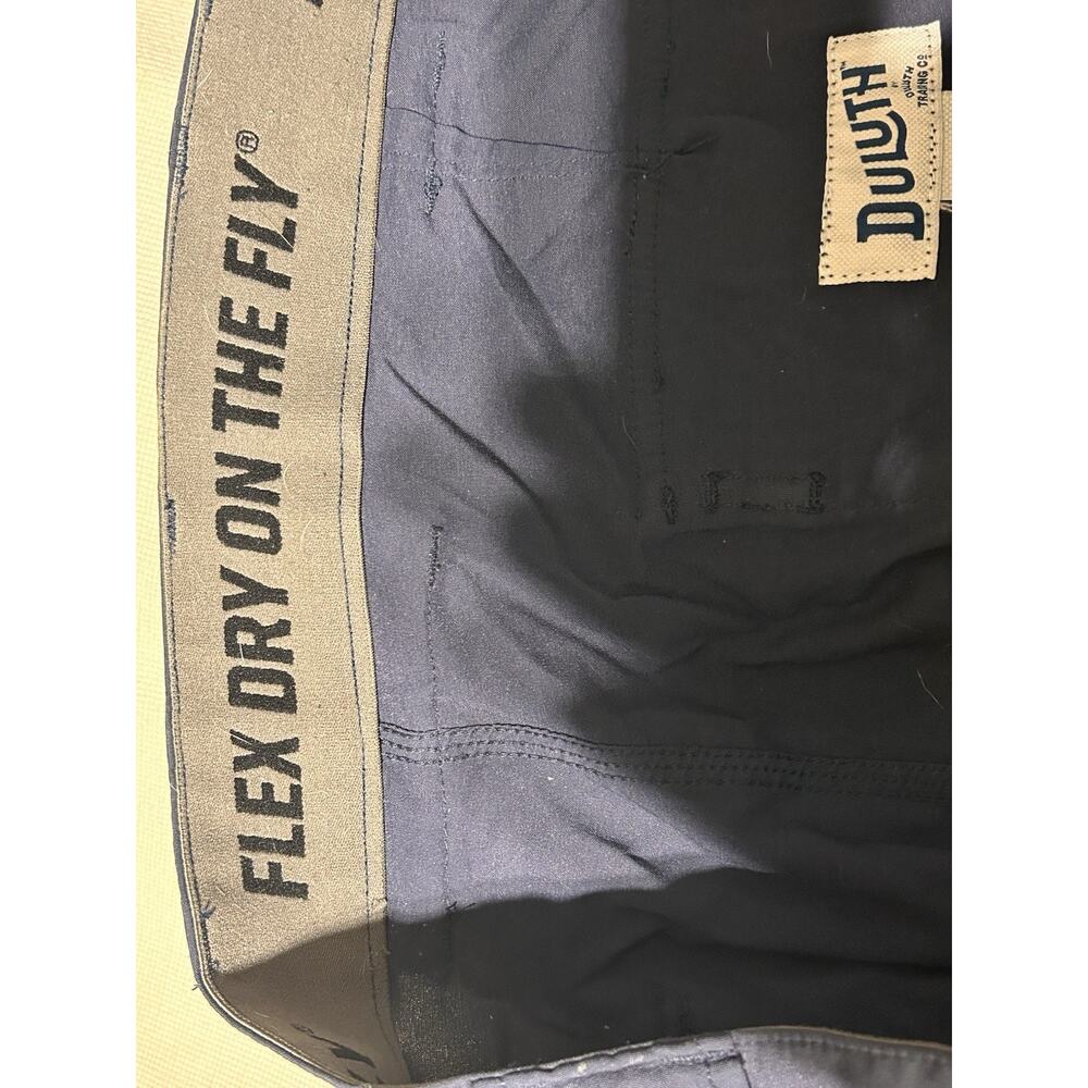 DULUTH FLEX DRY ON THE FLY Shorts Mens Size 46 Blue Nylon Spandex Cargo Hiking - Picture 6 of 7